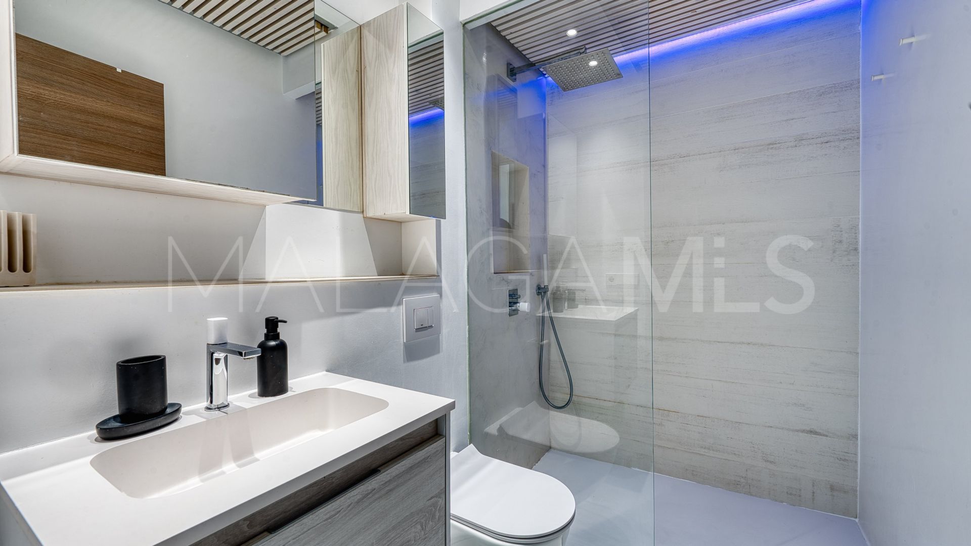 Lägenhet for sale in Marbella - Puerto Banus