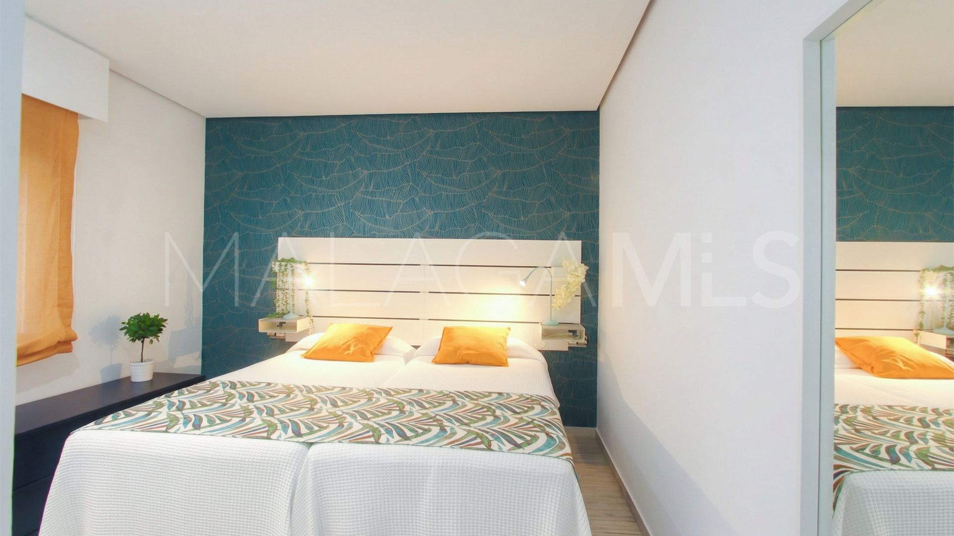 Markplanslägenhet for sale in Elviria