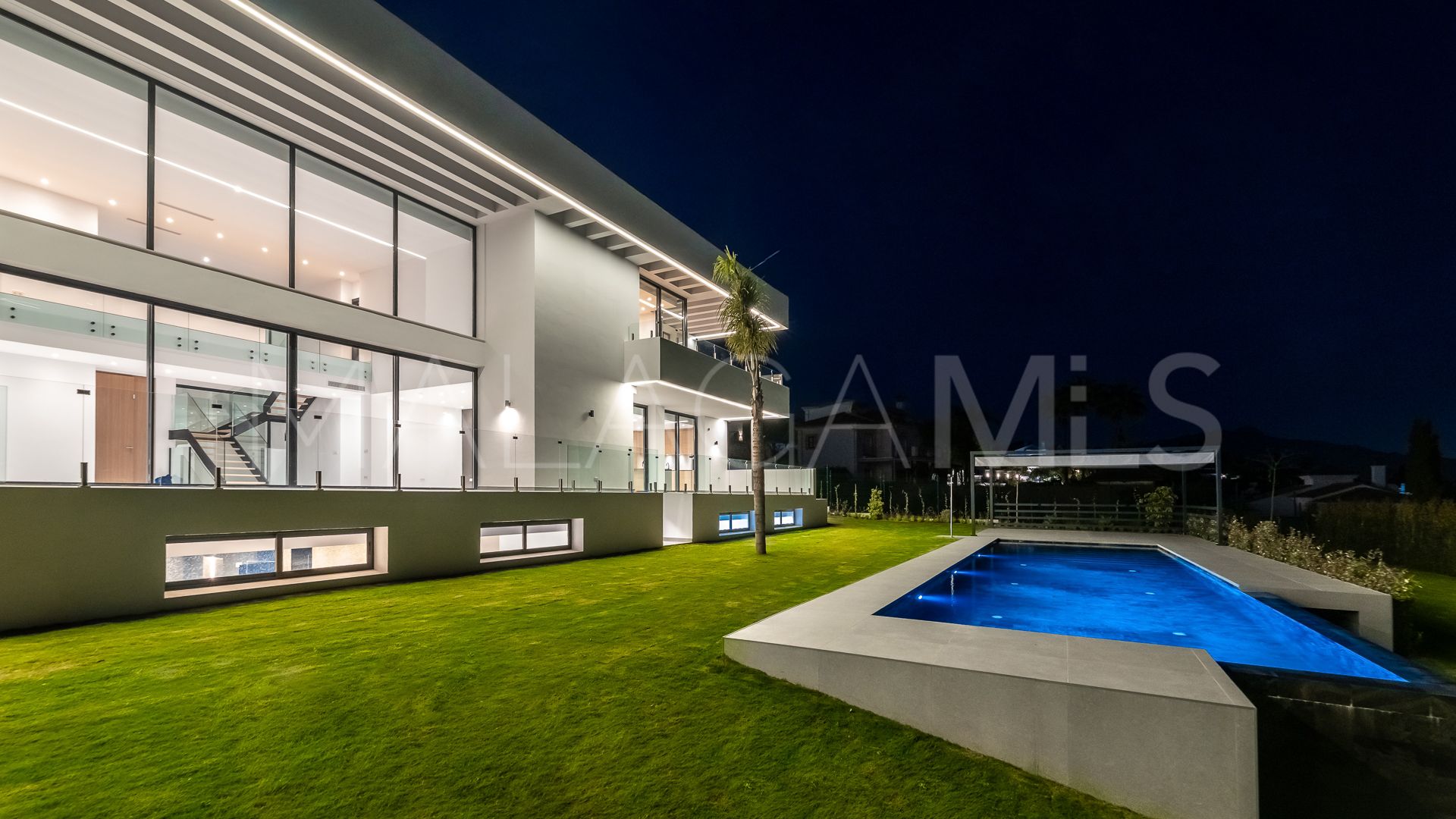 Villa for sale in Paraiso Alto