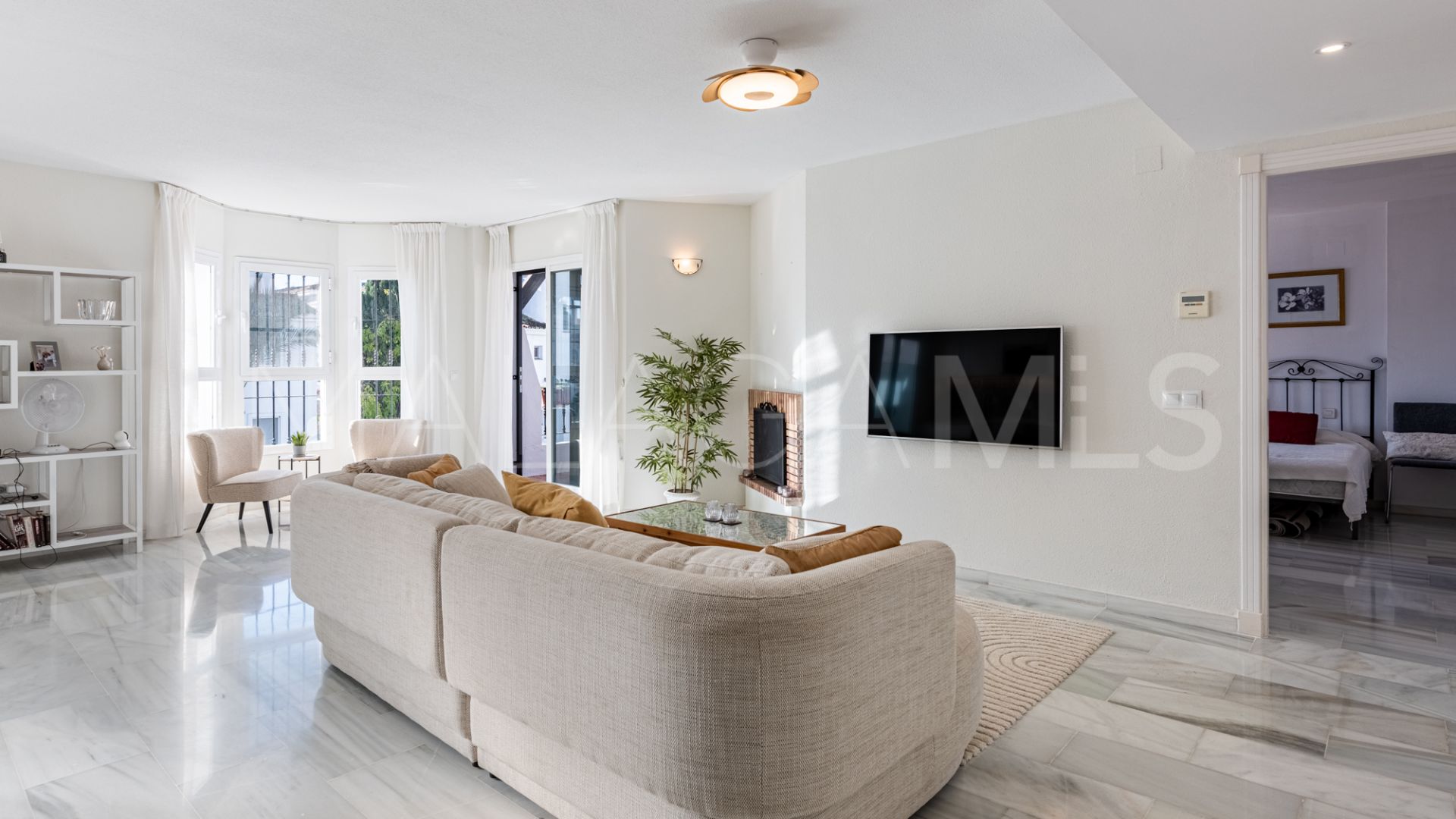 Atico duplex a la venta in Los Naranjos de Marbella