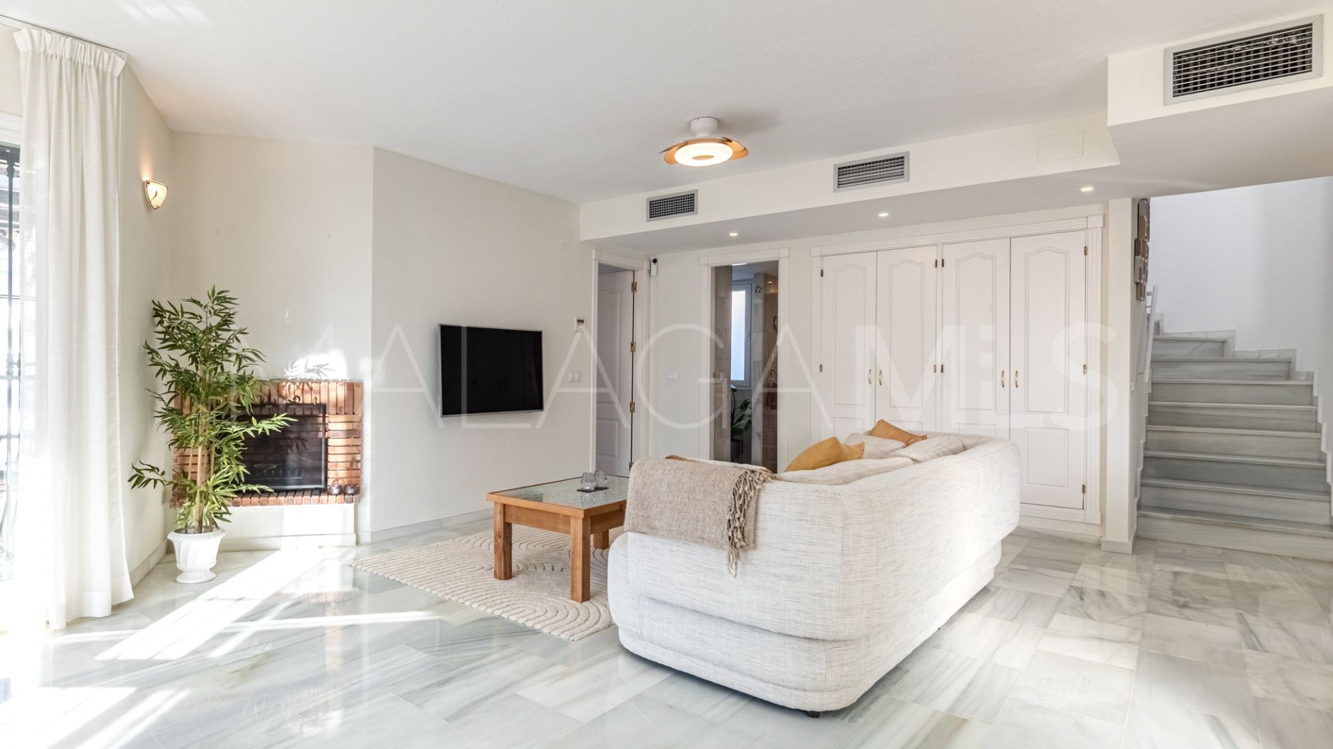 Atico duplex a la venta in Los Naranjos de Marbella