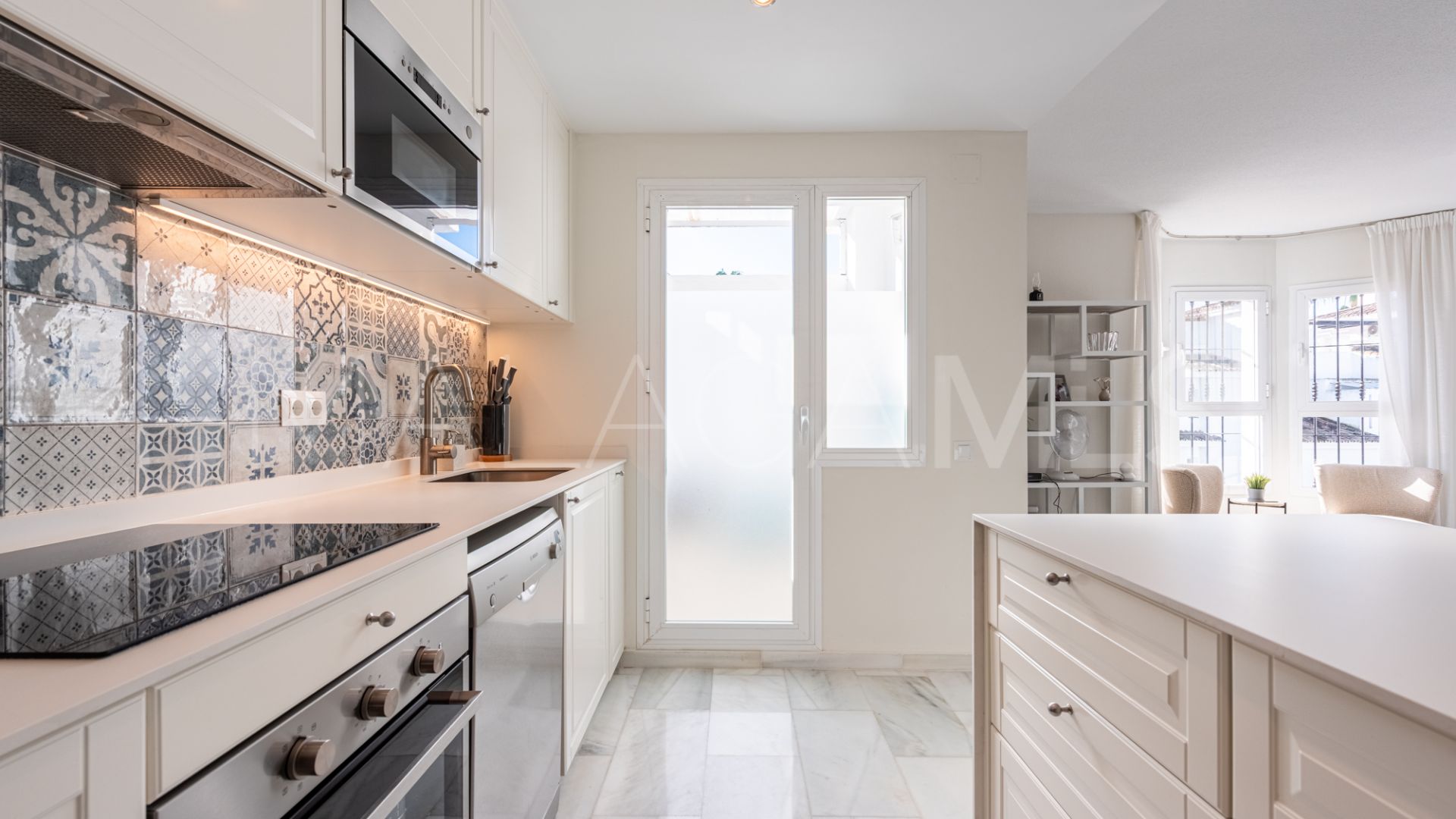 Atico duplex a la venta in Los Naranjos de Marbella