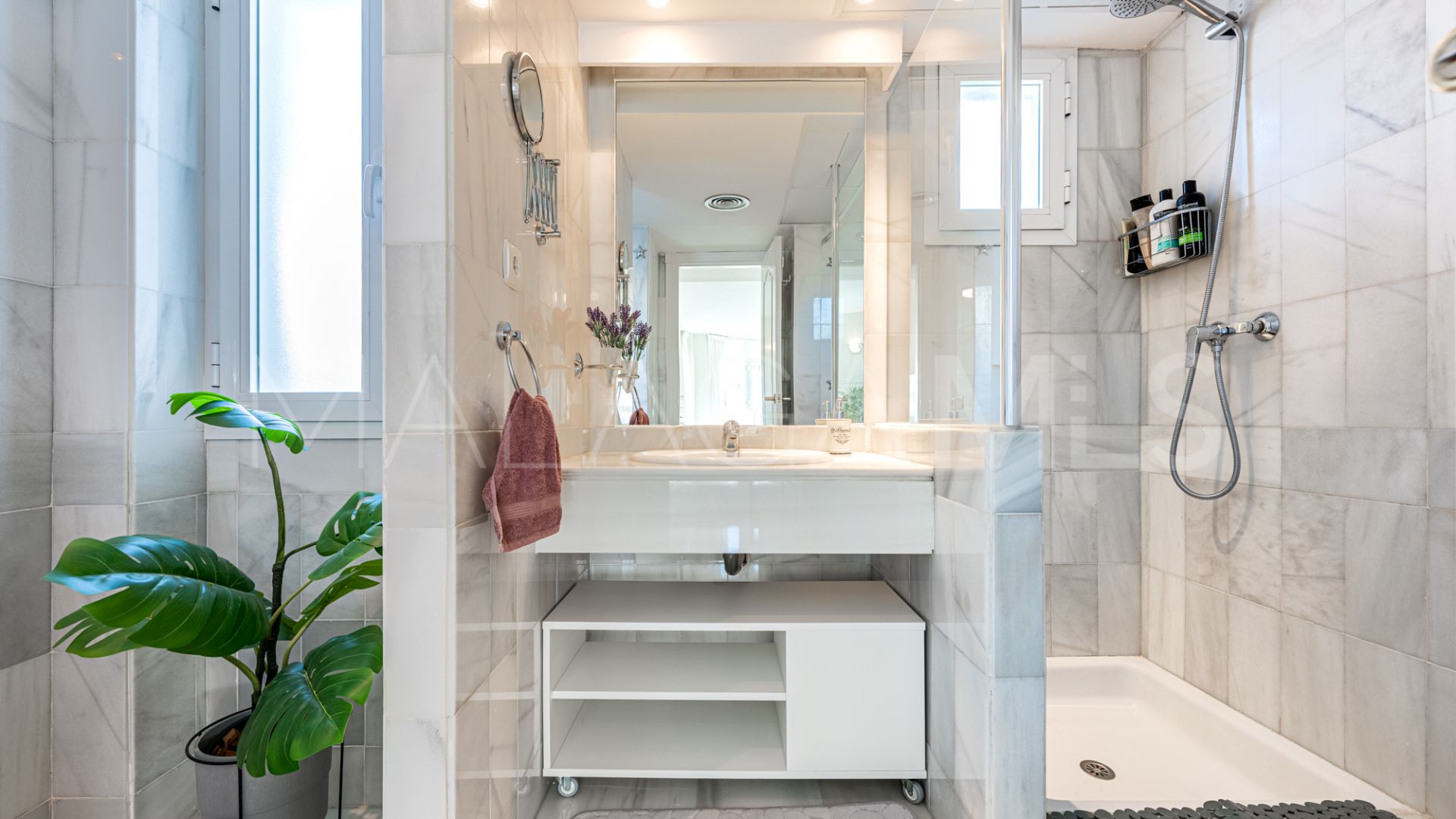 Atico duplex a la venta in Los Naranjos de Marbella