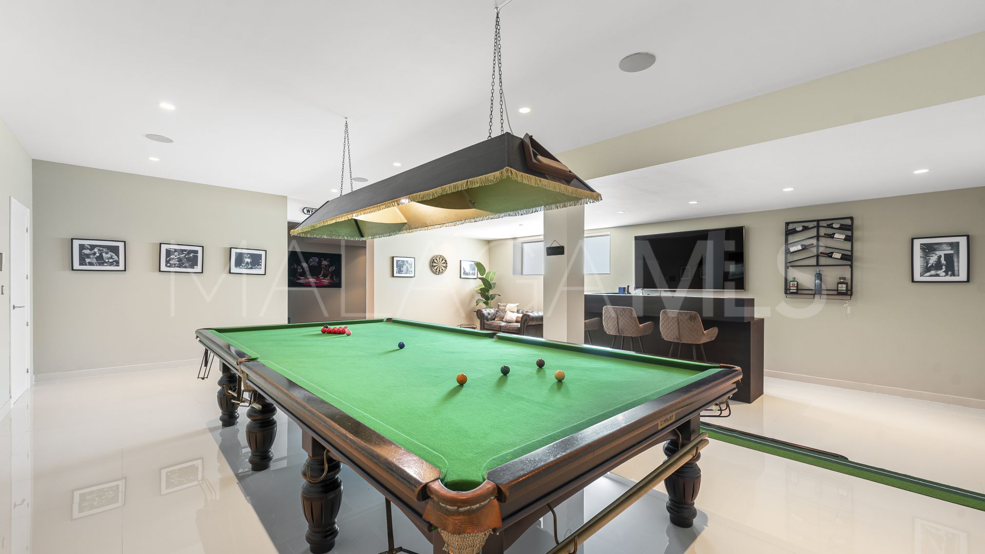 Villa for sale in El Herrojo