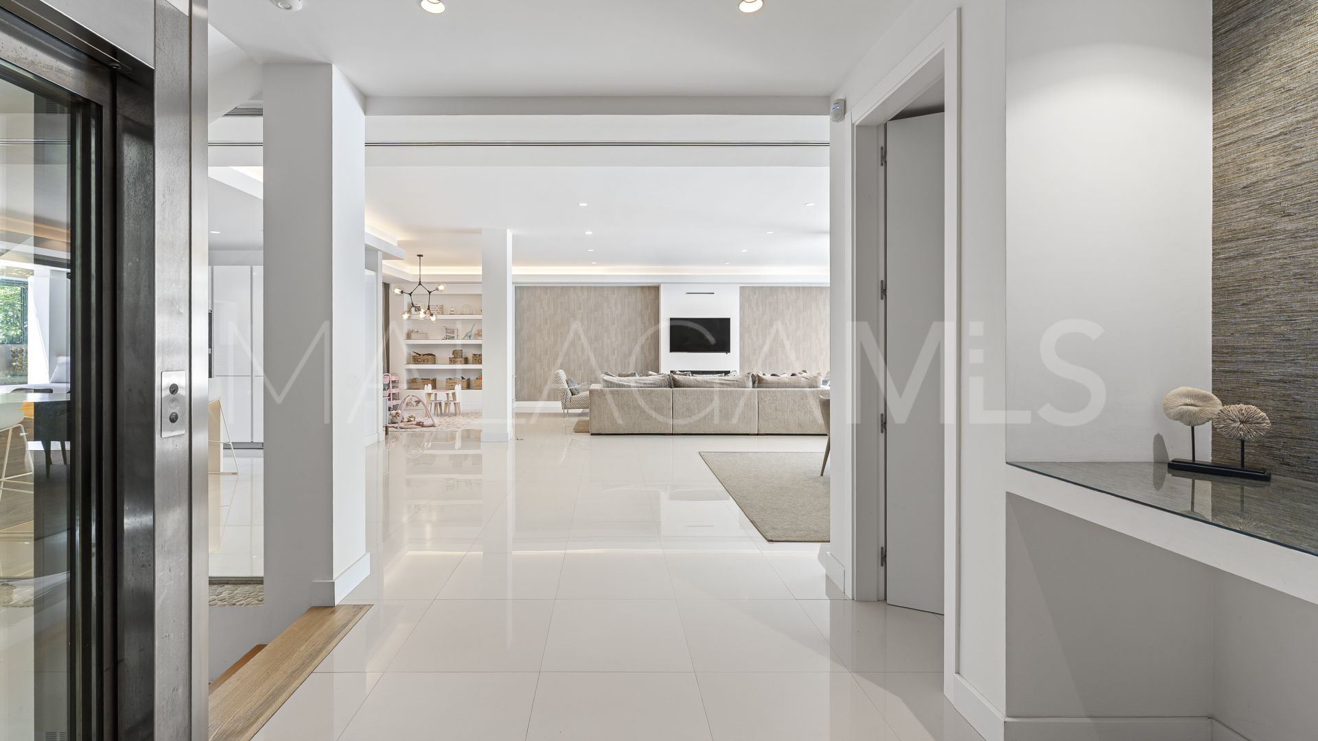 Villa for sale in El Herrojo