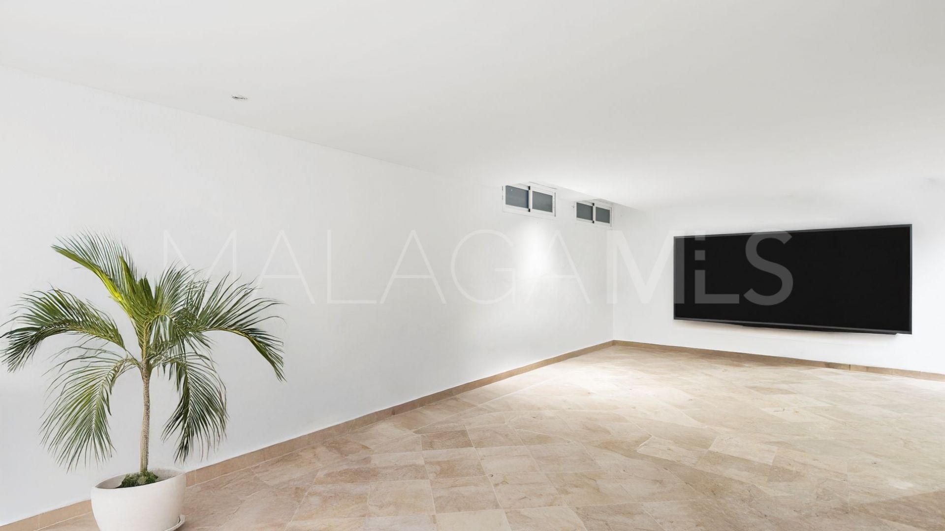 Markplanslägenhet for sale in Dominion Beach