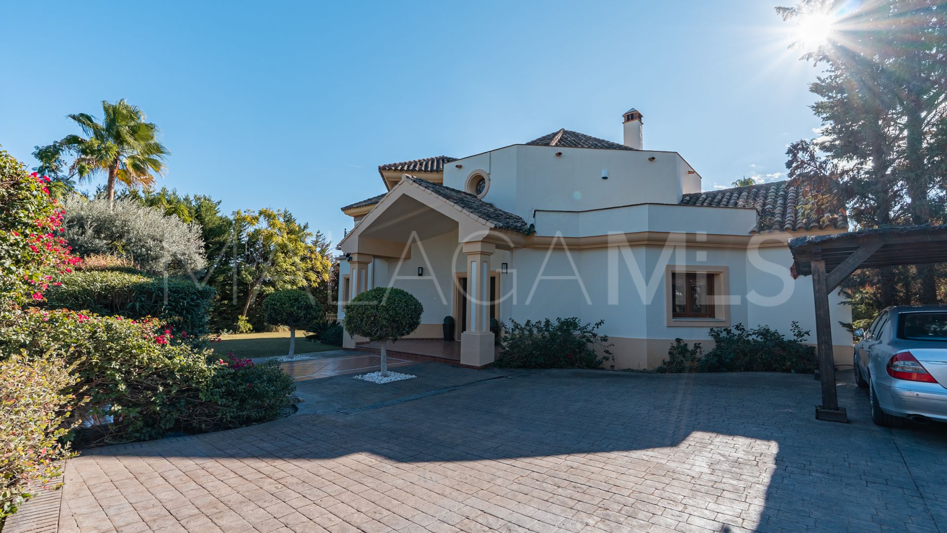 Villa for sale in Los Flamingos Golf