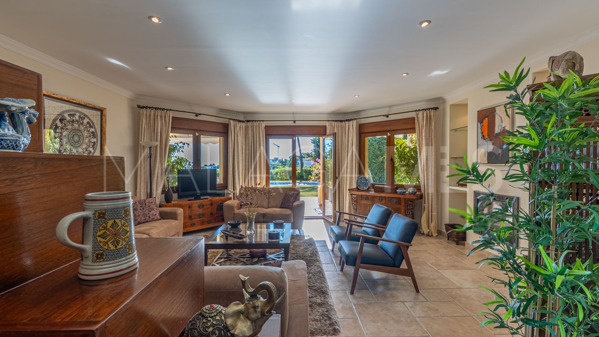 Villa for sale in Los Flamingos Golf