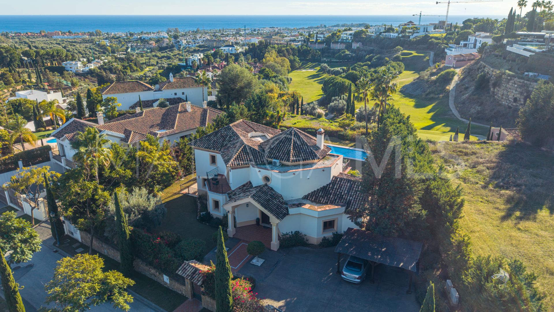 Villa for sale in Los Flamingos Golf