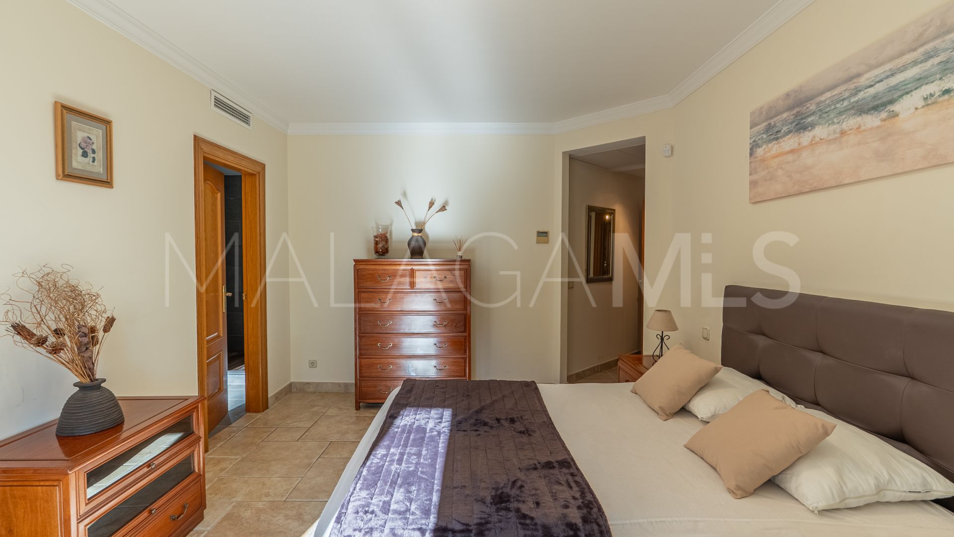 Villa for sale in Los Flamingos Golf