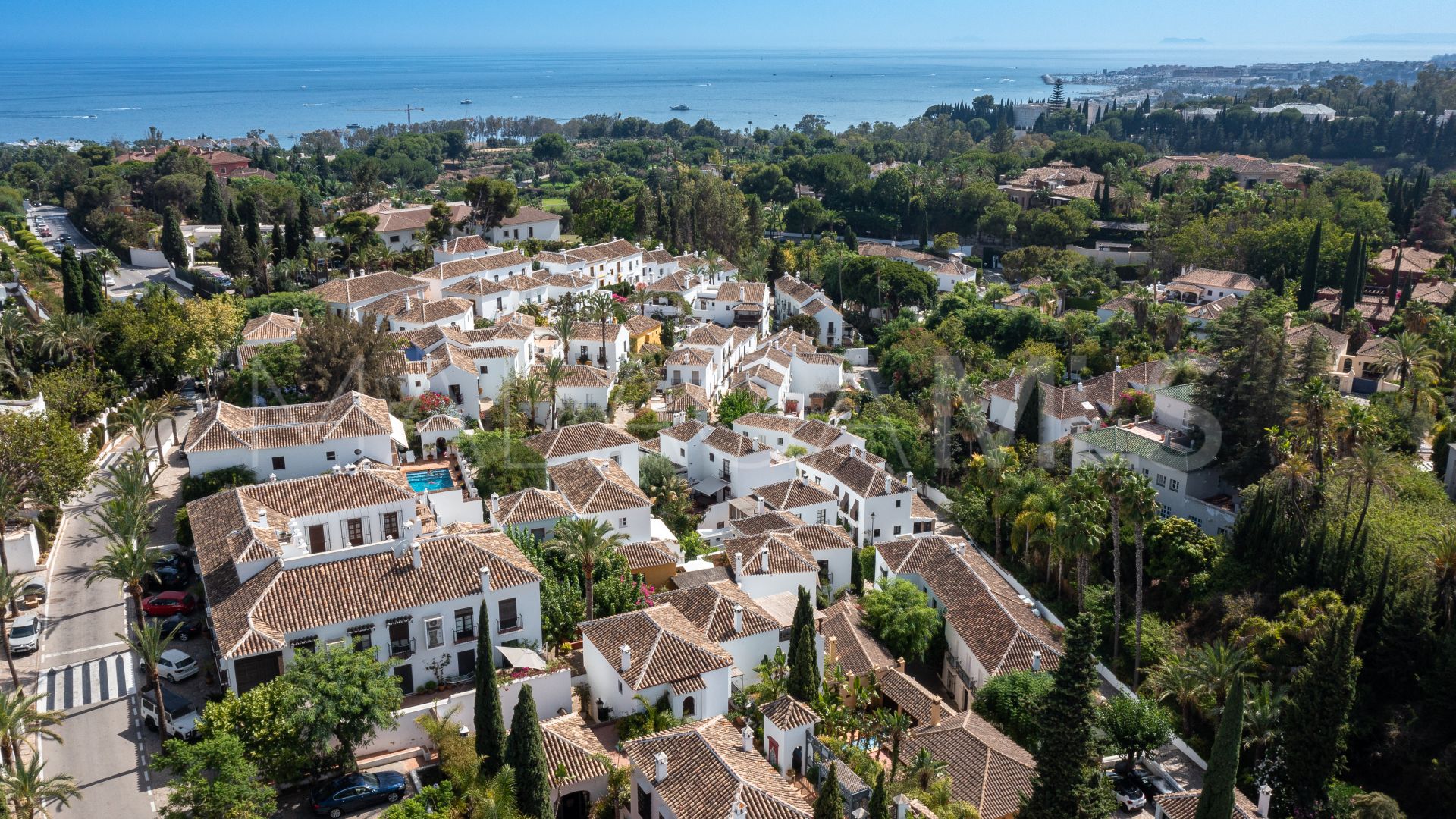 Reihenhaus for sale in Las Lomas del Marbella Club