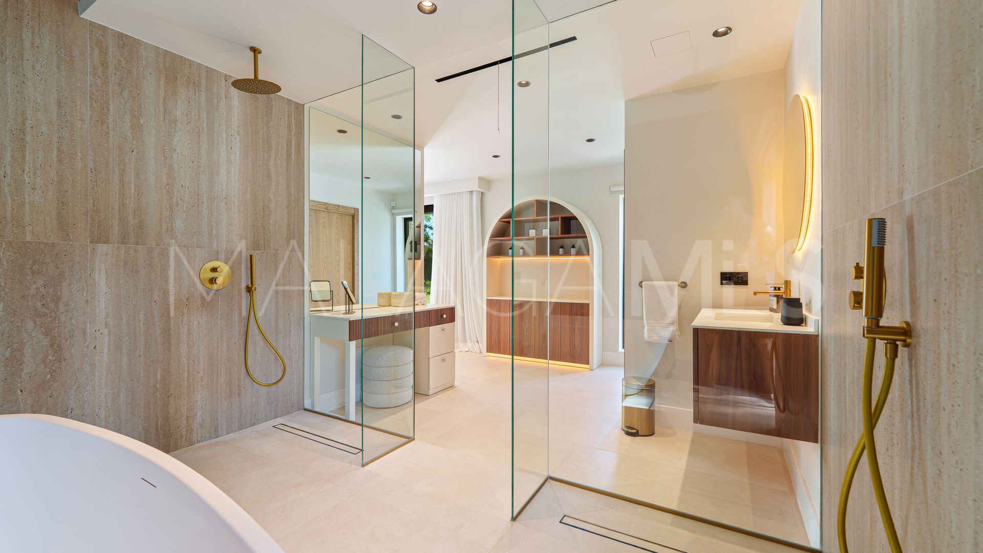 Villa for sale in Marbella - Puerto Banus