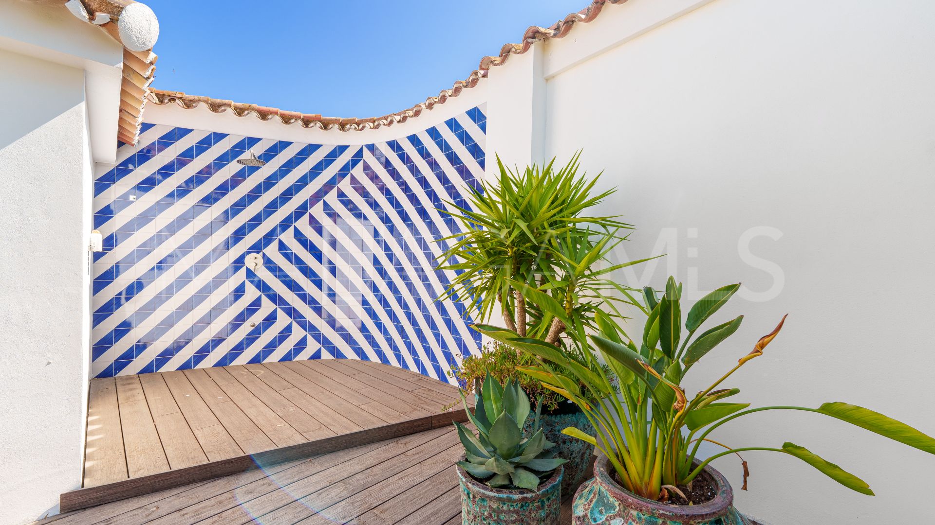 Villa for sale in Marbella - Puerto Banus