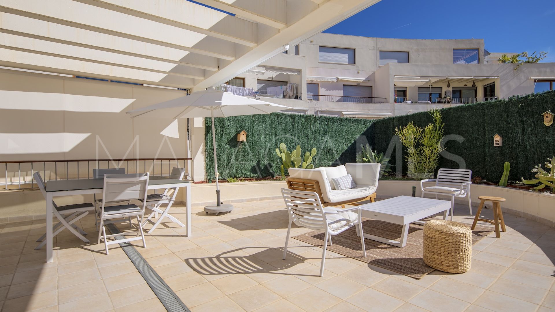 Se vende Ático in Los Altos de los Monteros