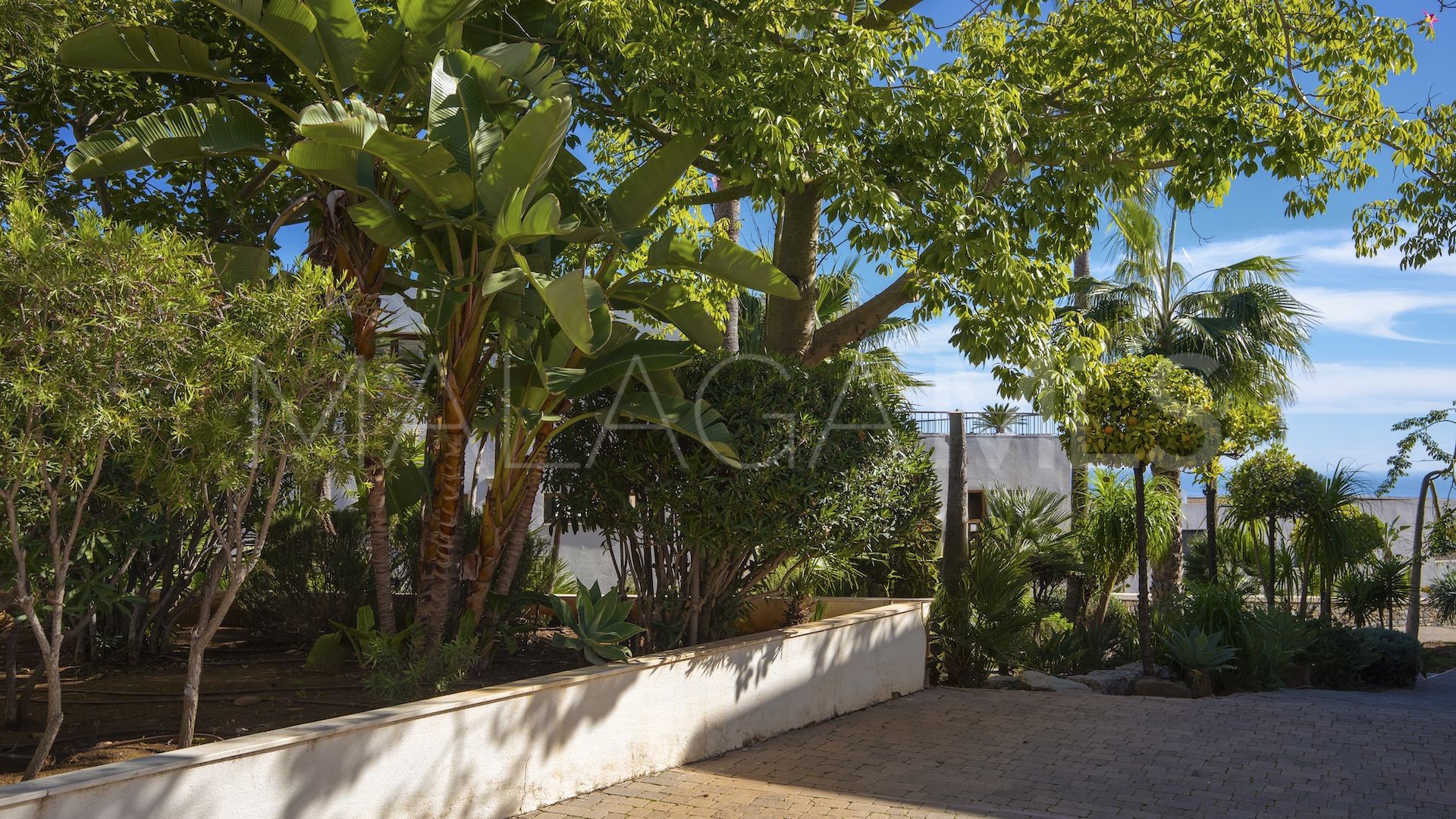 Se vende Ático in Los Altos de los Monteros