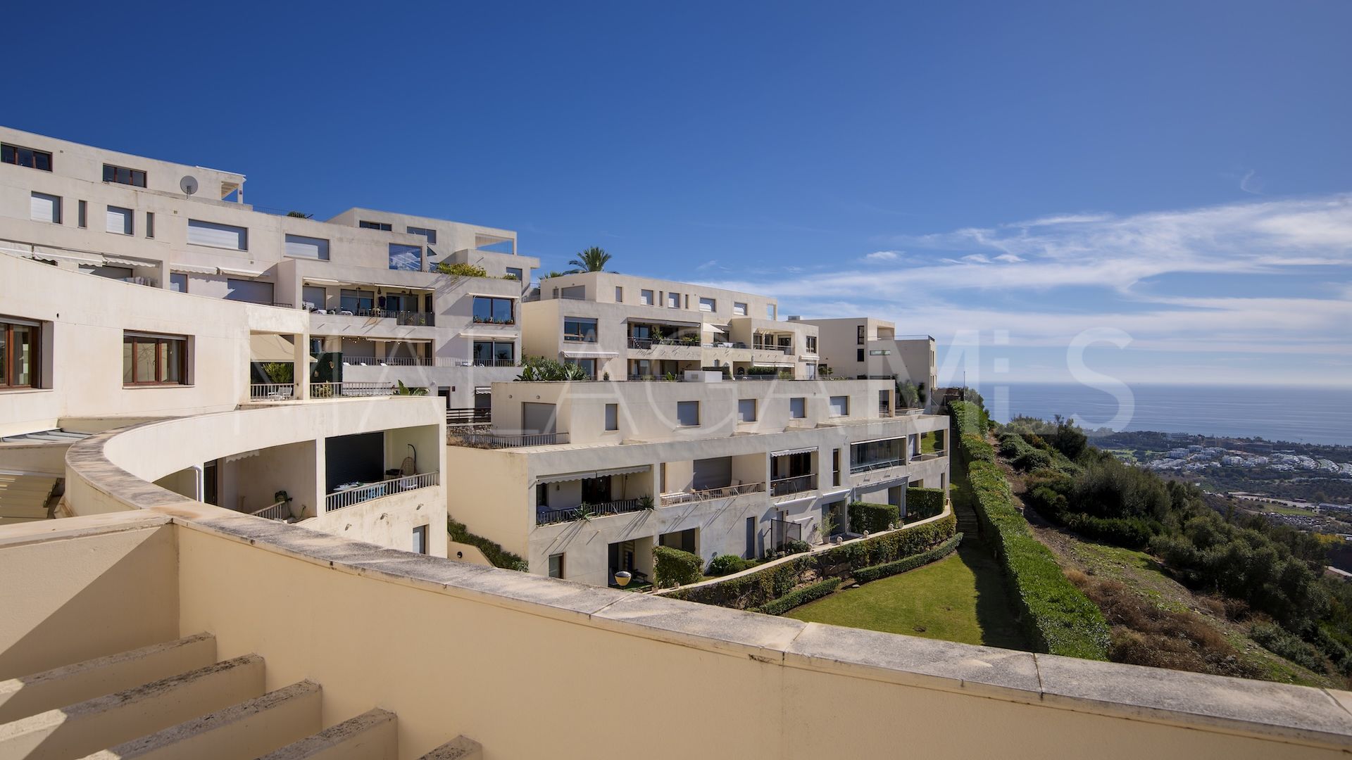 Se vende Ático in Los Altos de los Monteros