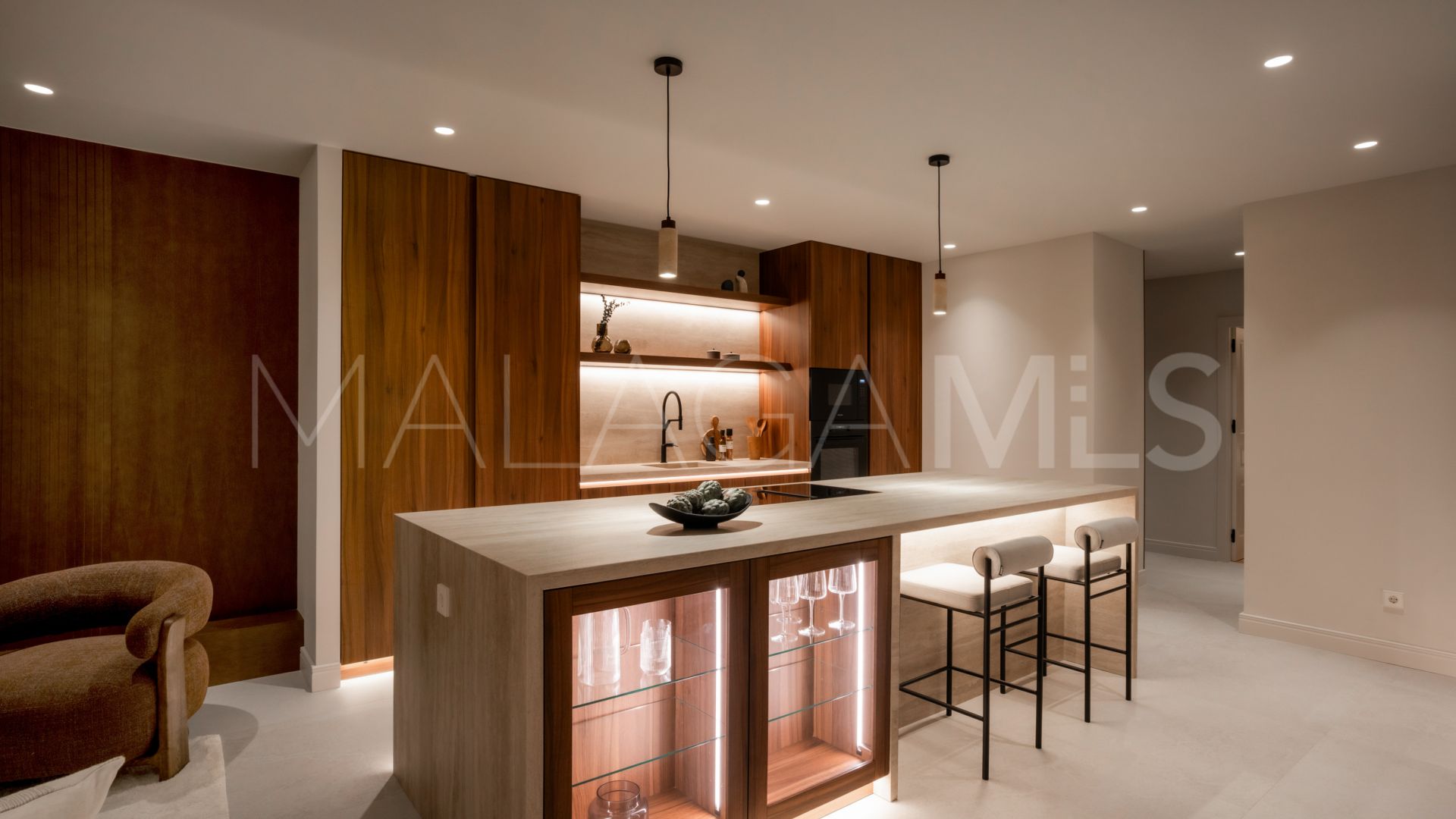 Duplex penthouse with 4 bedrooms for sale in Alminar de Marbella