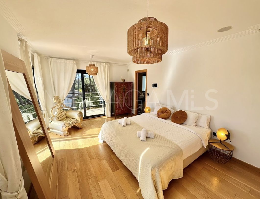 Villa for sale in Artola