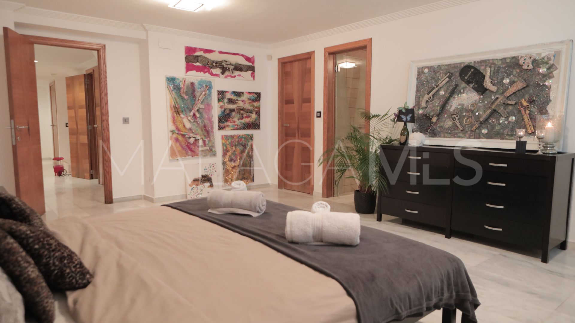 Villa for sale in Artola