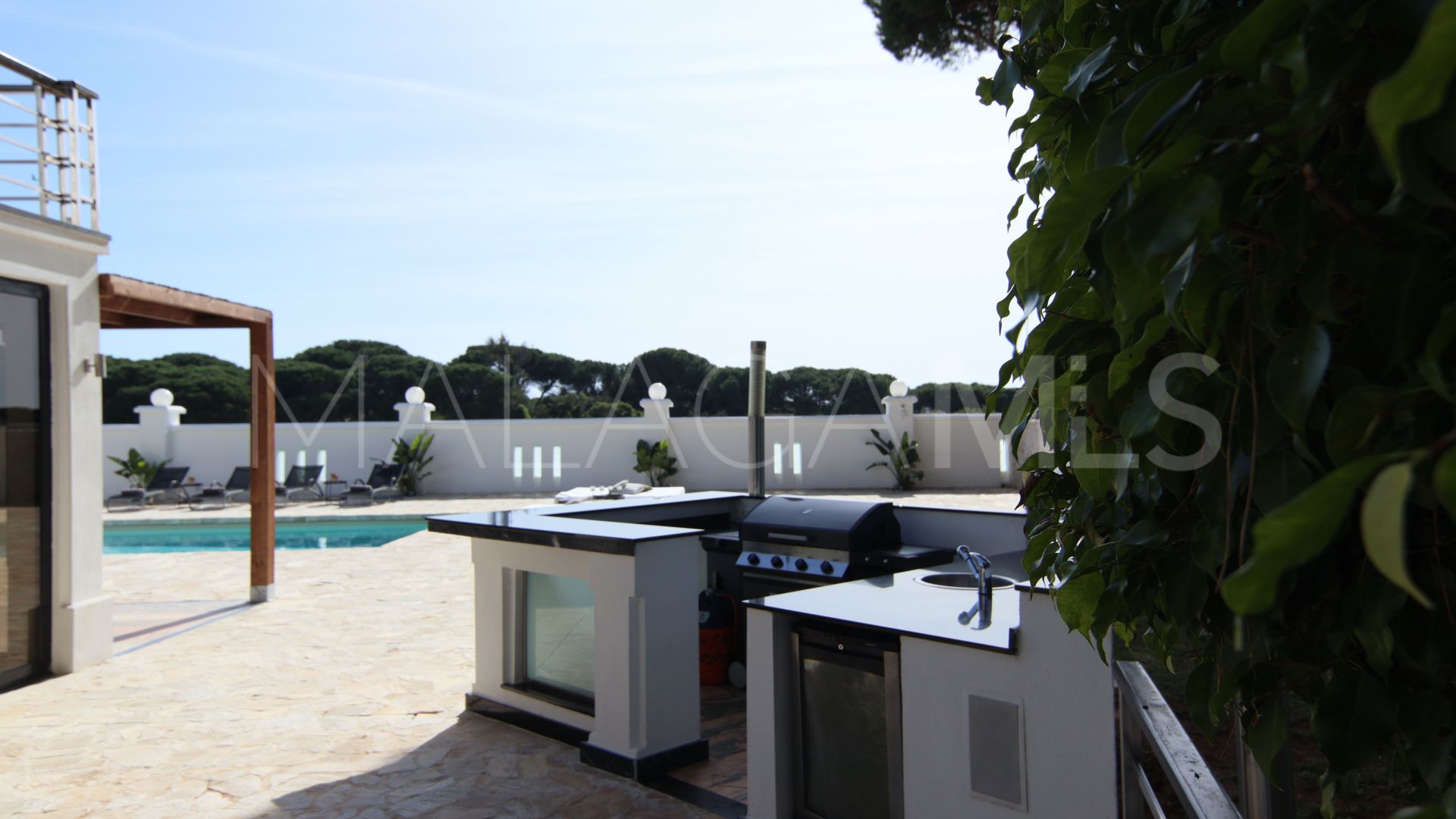 Villa for sale in Artola