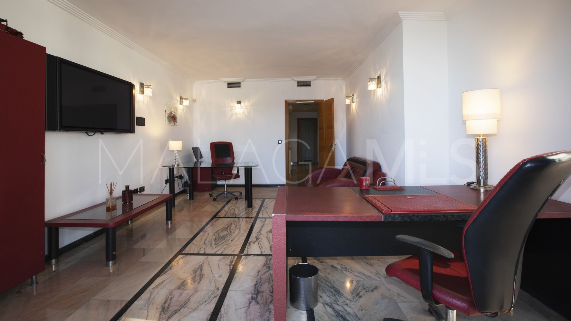 Villa for sale in Artola