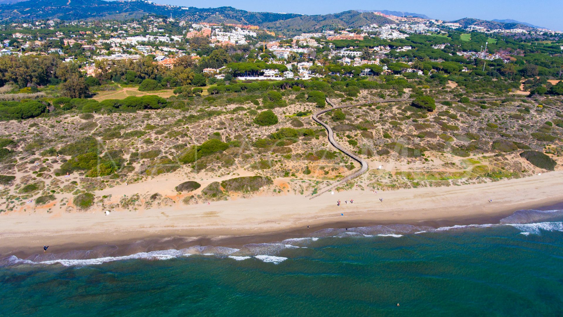 Villa for sale in Artola