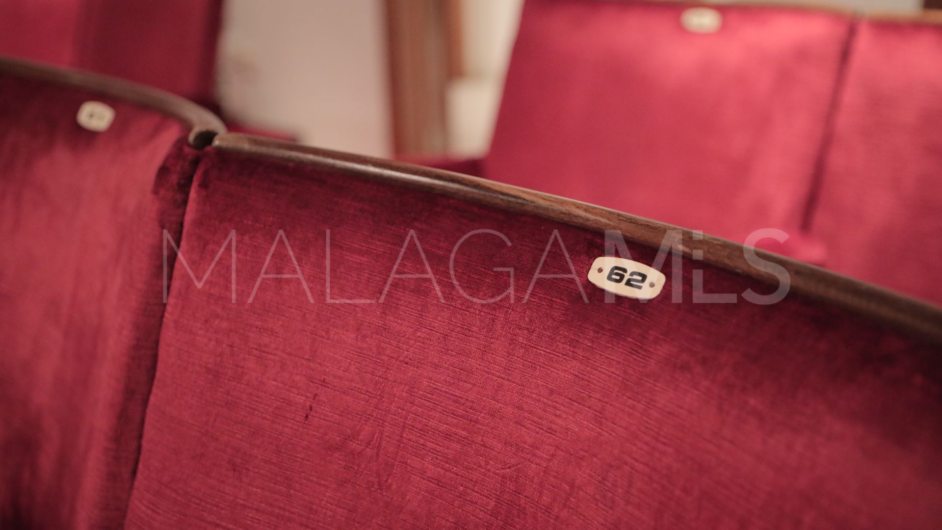 Villa for sale in Artola