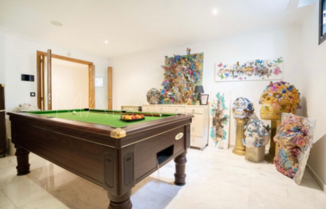 Villa for sale in Artola