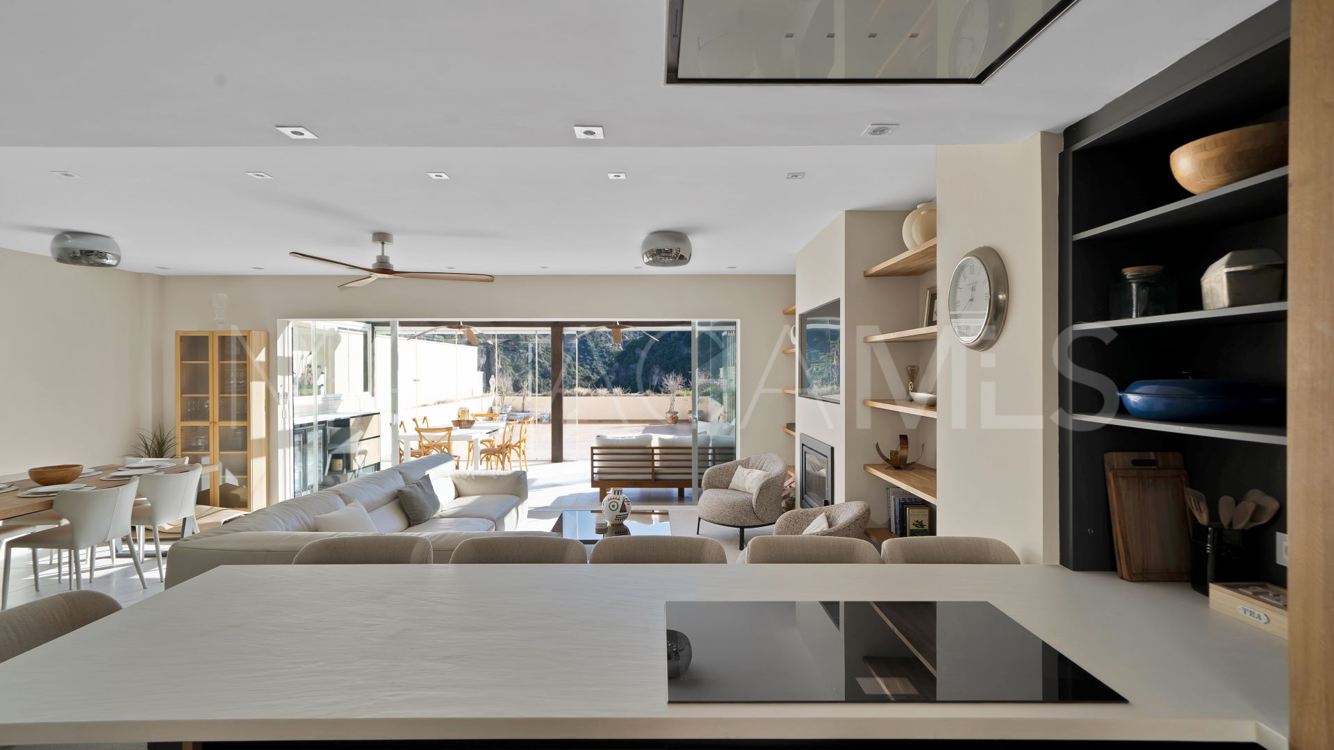 Radhus for sale in Benahavis Centro