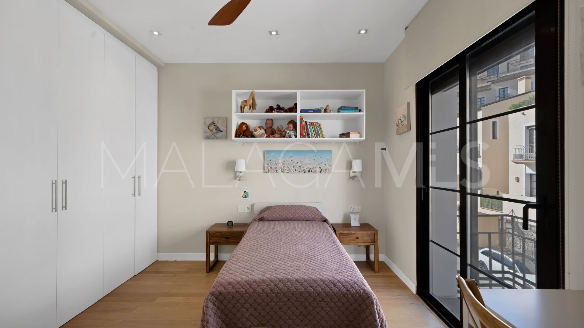 Radhus for sale in Benahavis Centro