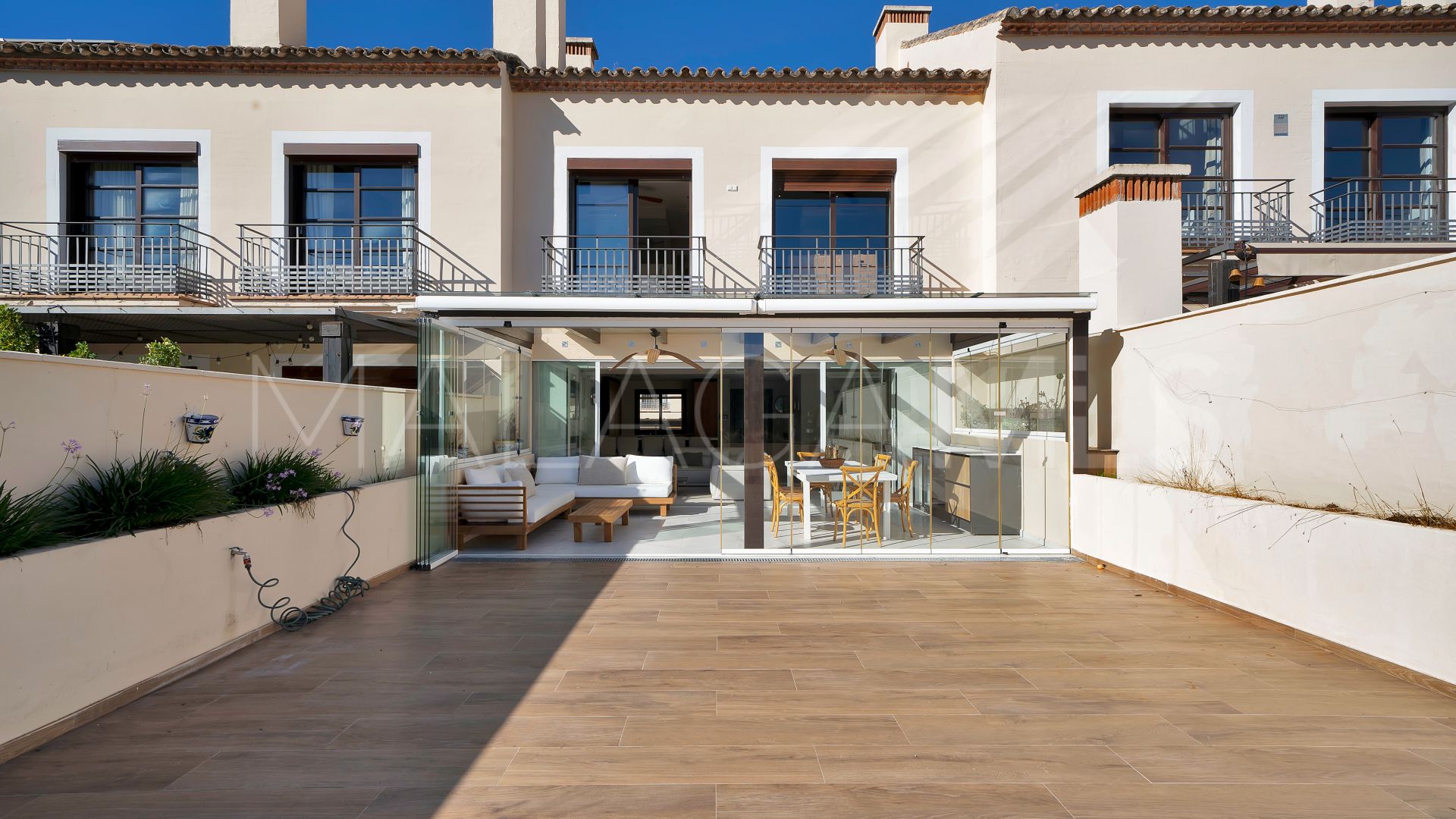 Radhus for sale in Benahavis Centro