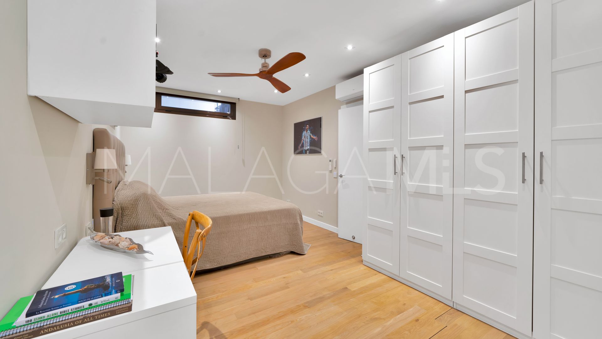 Radhus for sale in Benahavis Centro