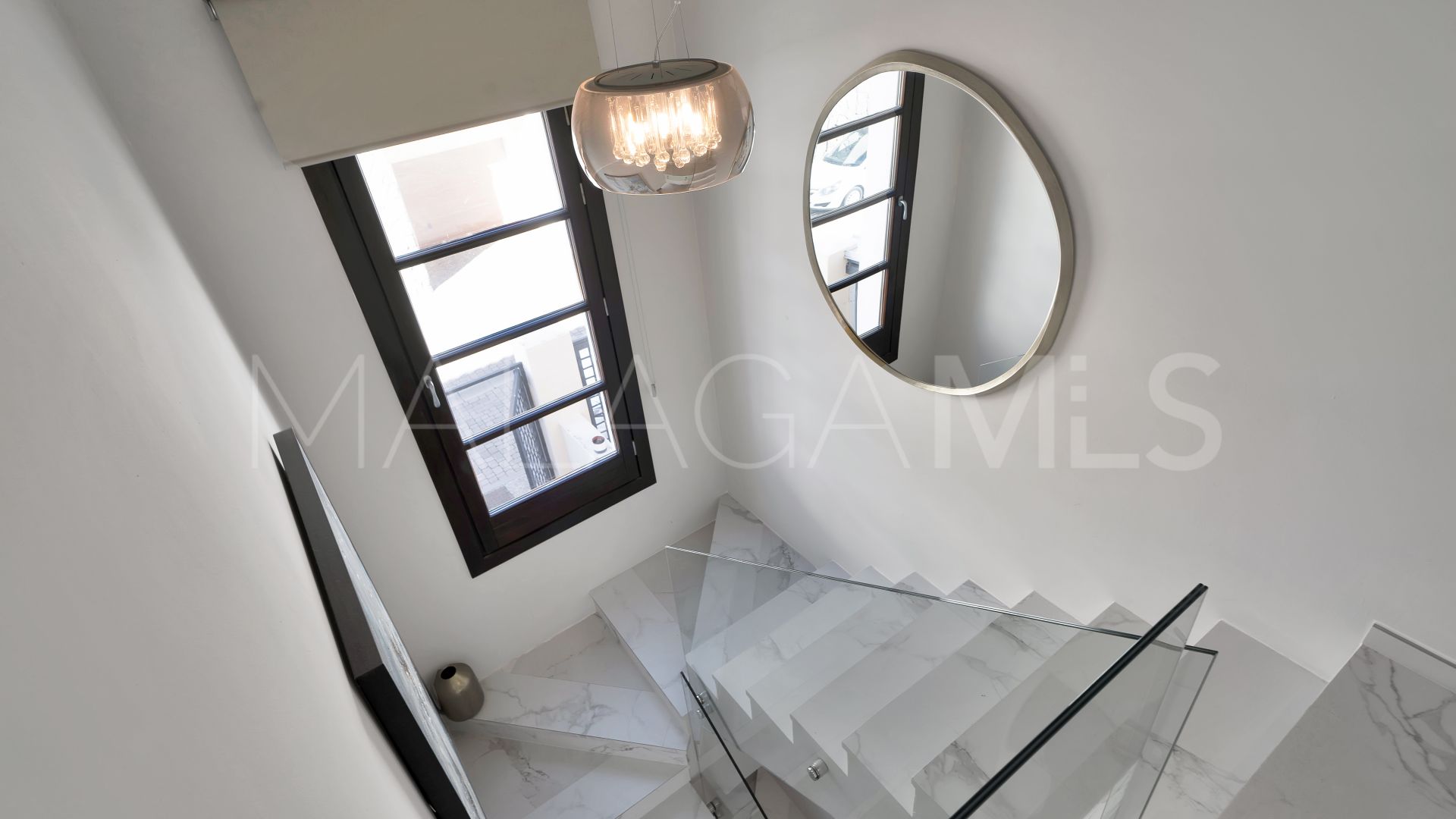 Radhus for sale in Benahavis Centro