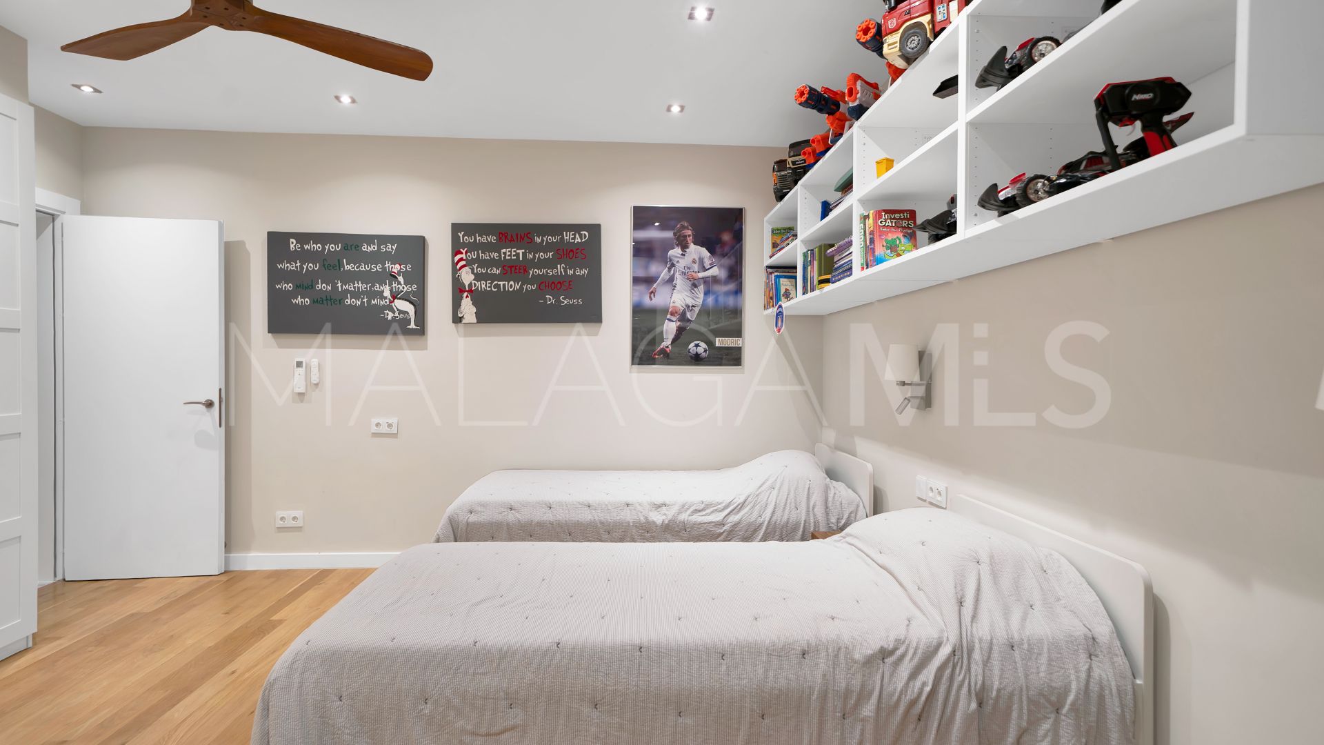 Radhus for sale in Benahavis Centro