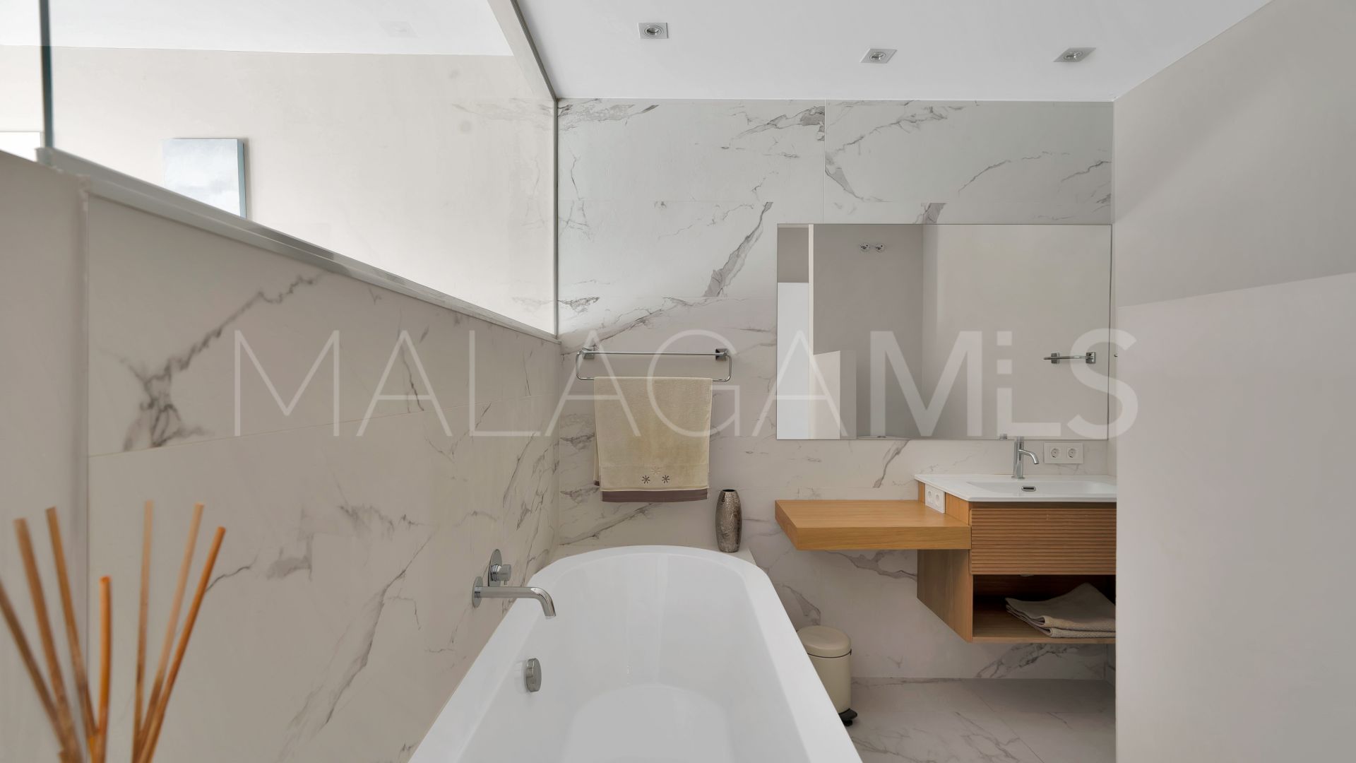 Radhus for sale in Benahavis Centro