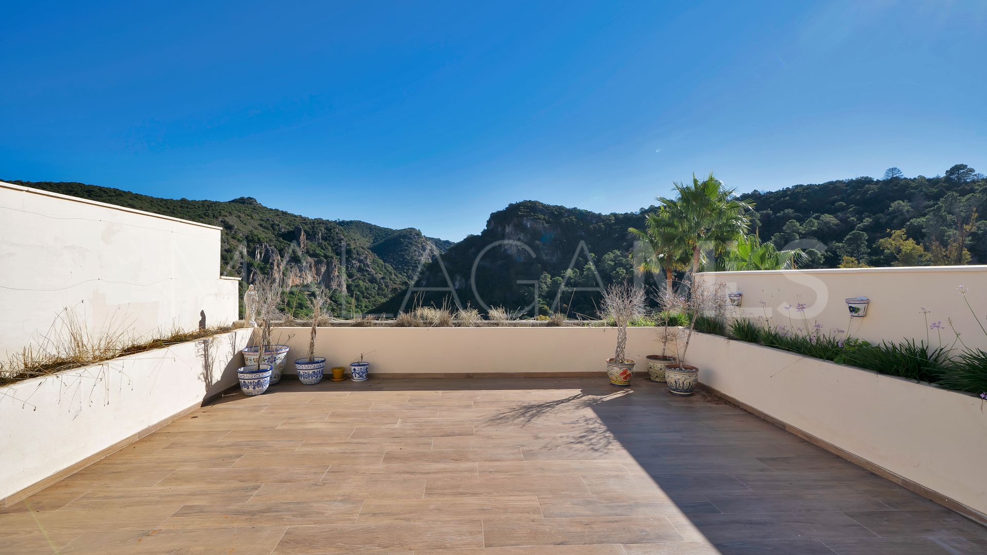 Radhus for sale in Benahavis Centro