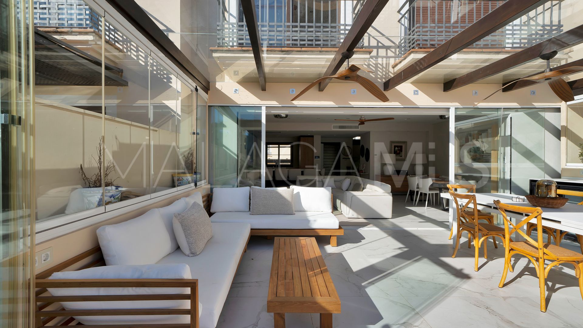 Radhus for sale in Benahavis Centro