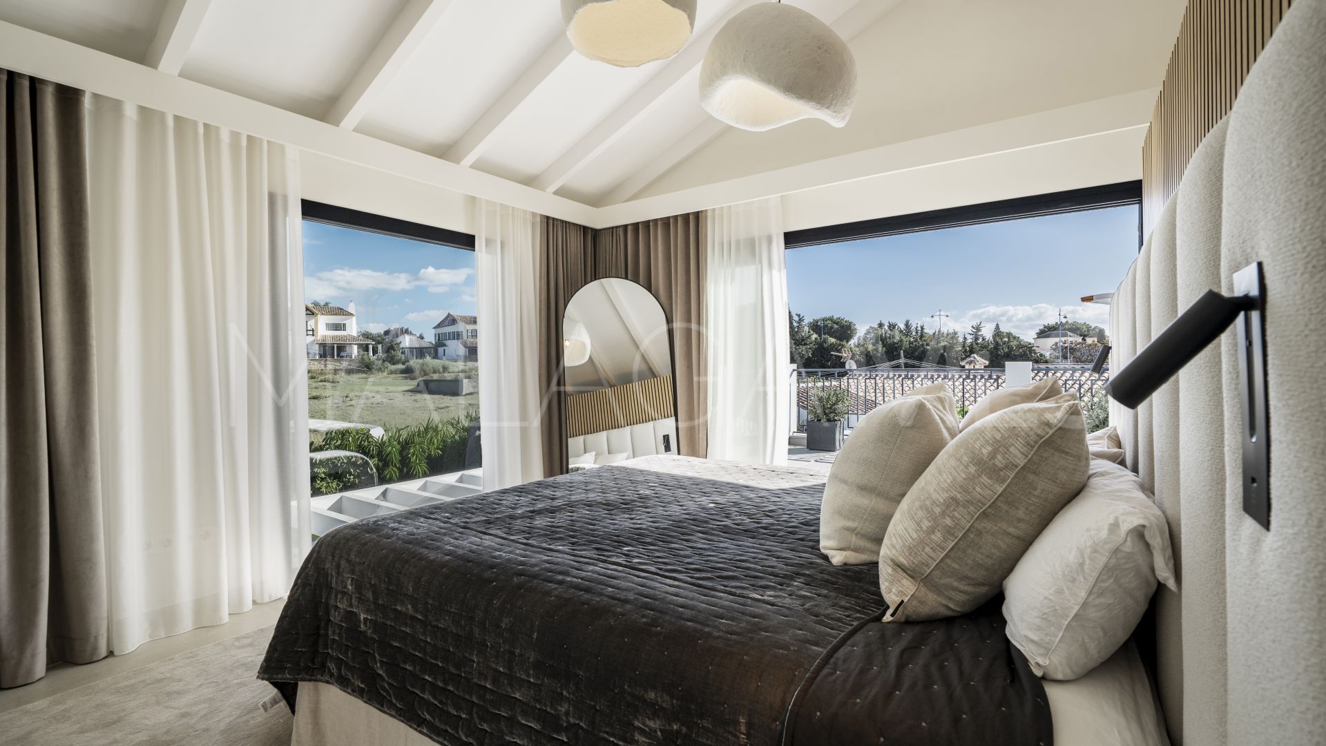 Villa for sale in Linda Vista Alta