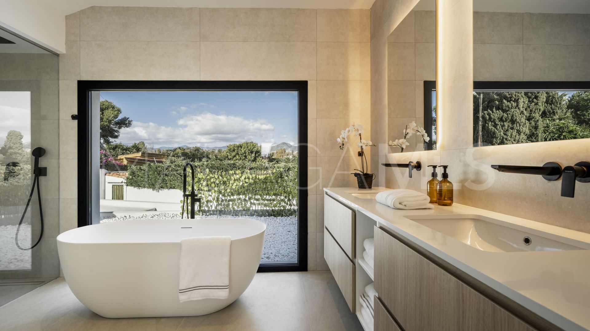 Villa for sale in Linda Vista Alta