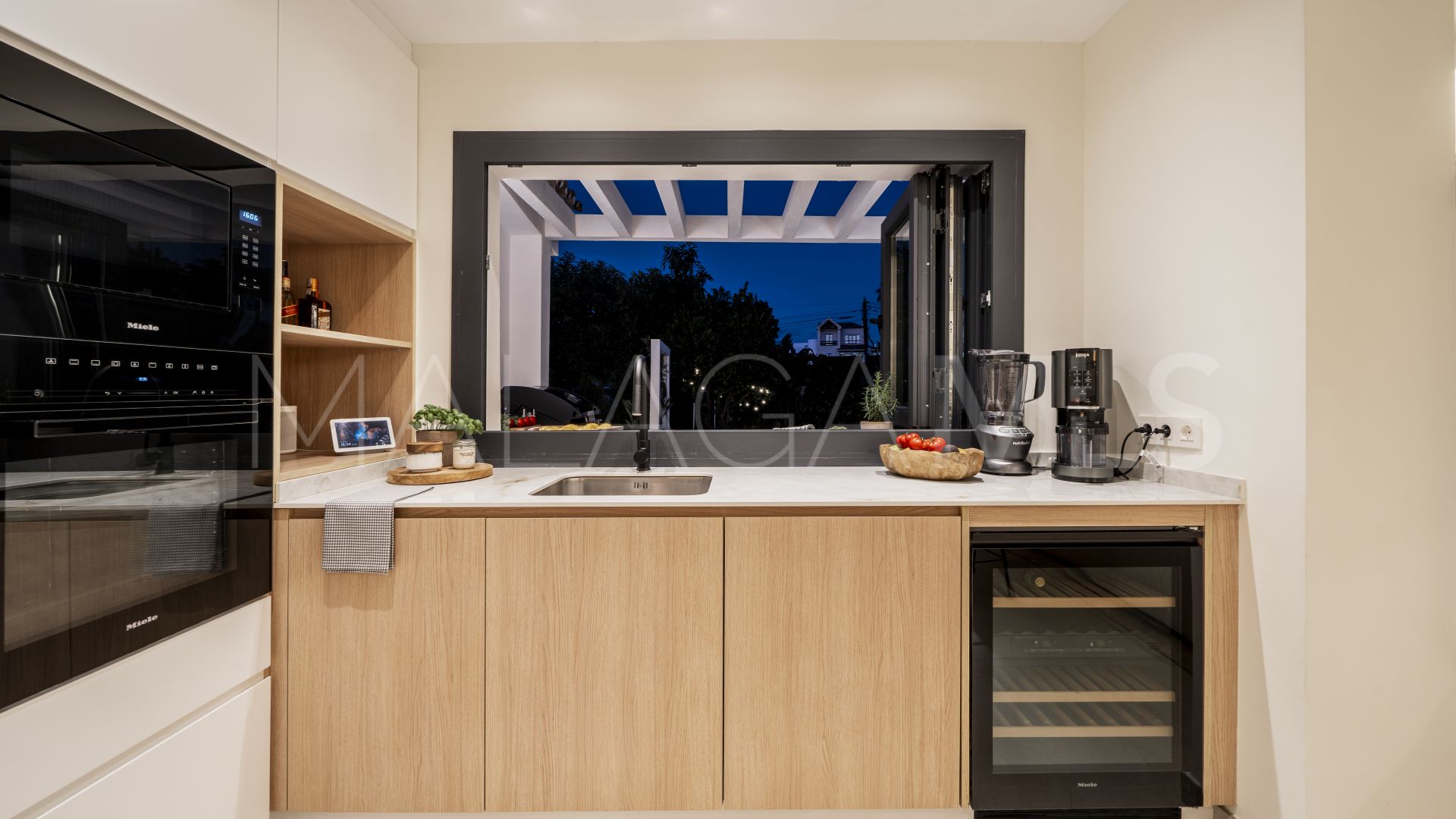 Villa for sale in Linda Vista Alta