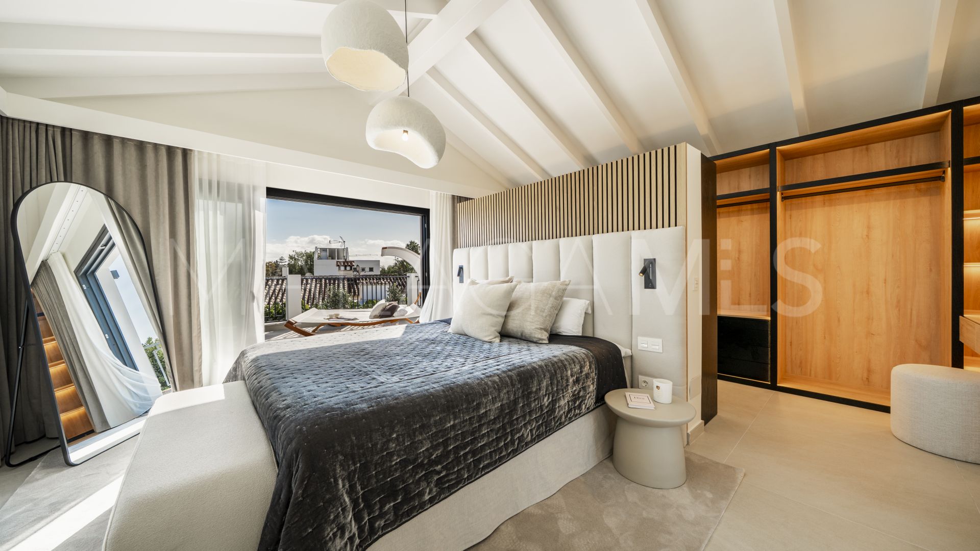 Villa for sale in Linda Vista Alta