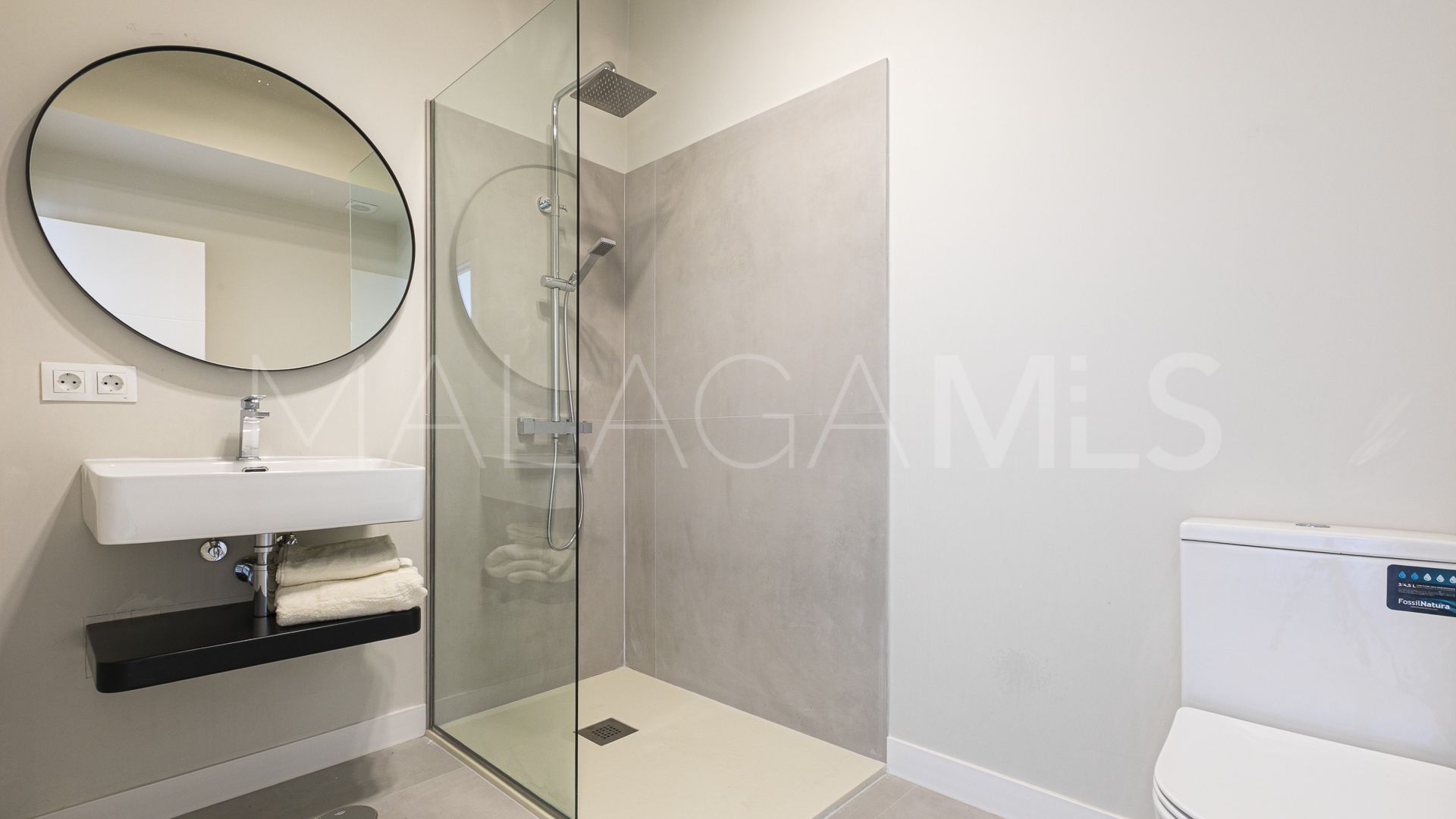 Atico duplex with 3 bedrooms for sale in Señorio de Aloha