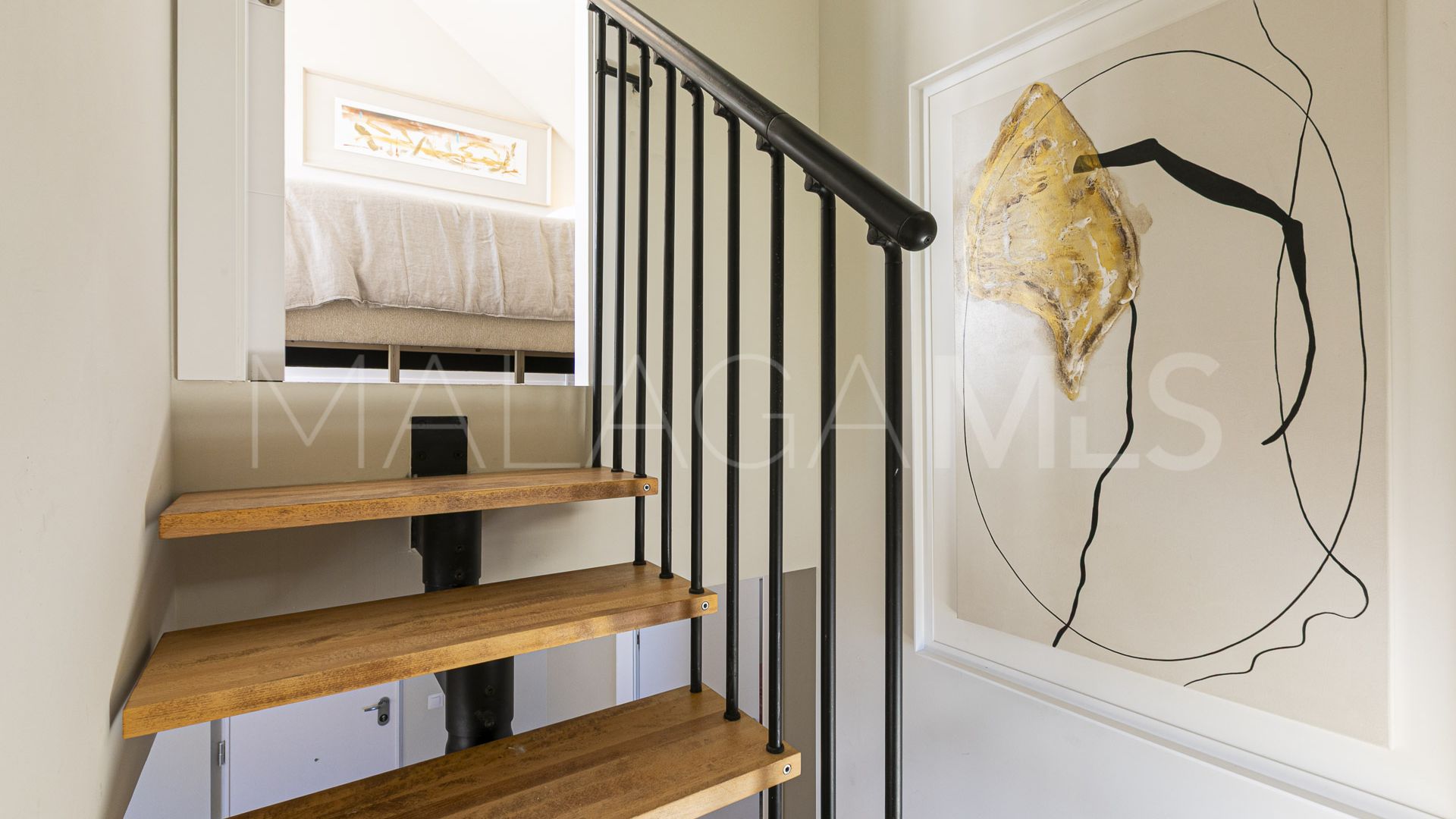 Atico duplex with 3 bedrooms for sale in Señorio de Aloha