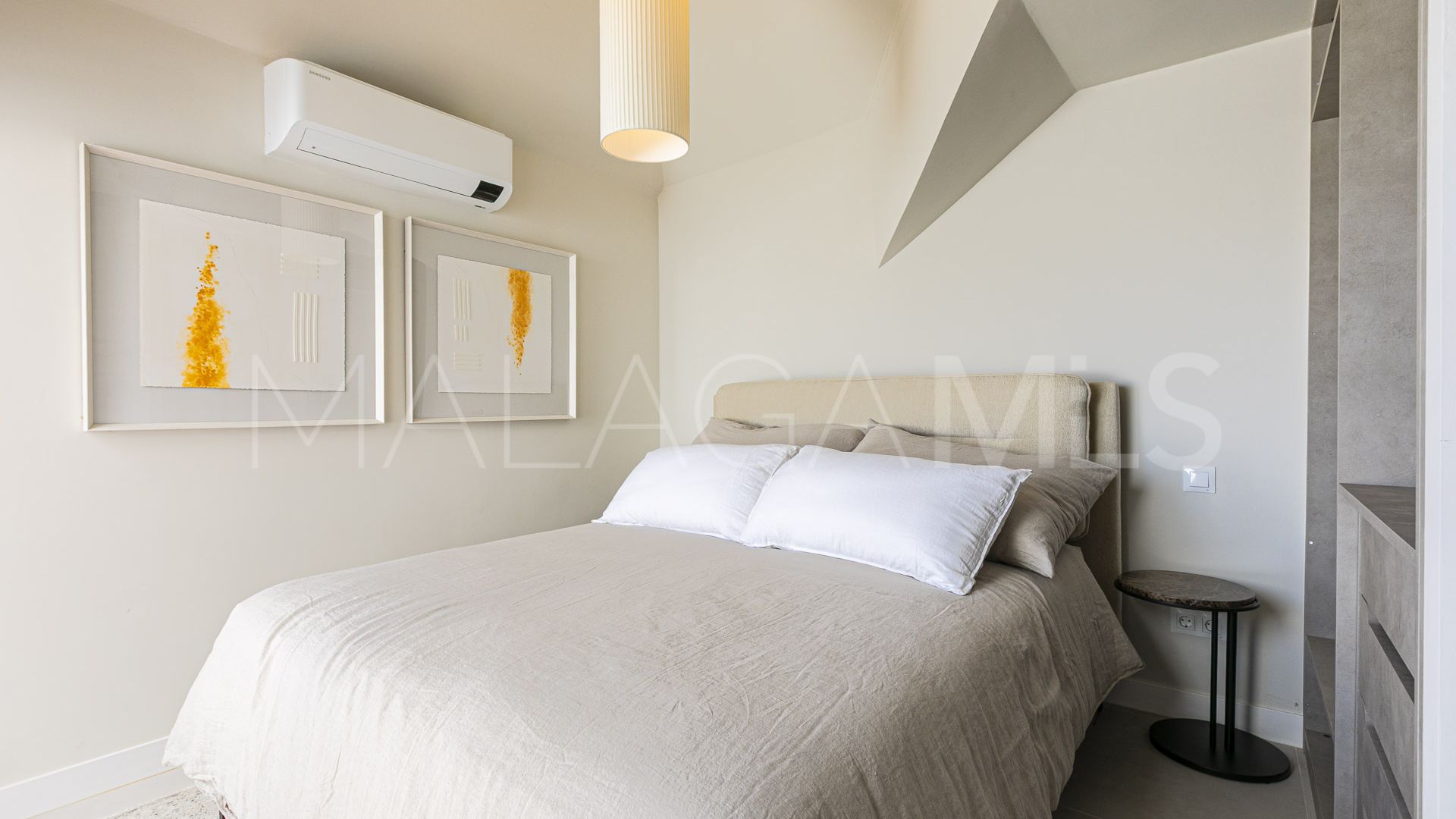 Atico duplex with 3 bedrooms for sale in Señorio de Aloha