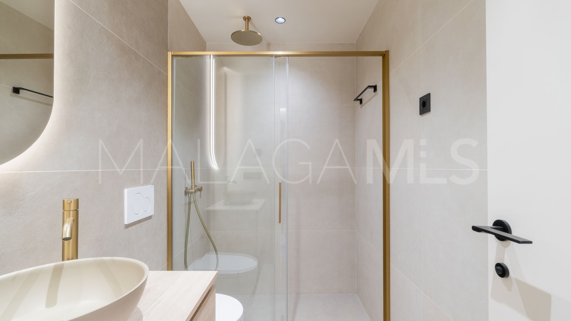 Nueva Andalucia, apartamento with 3 bedrooms for sale