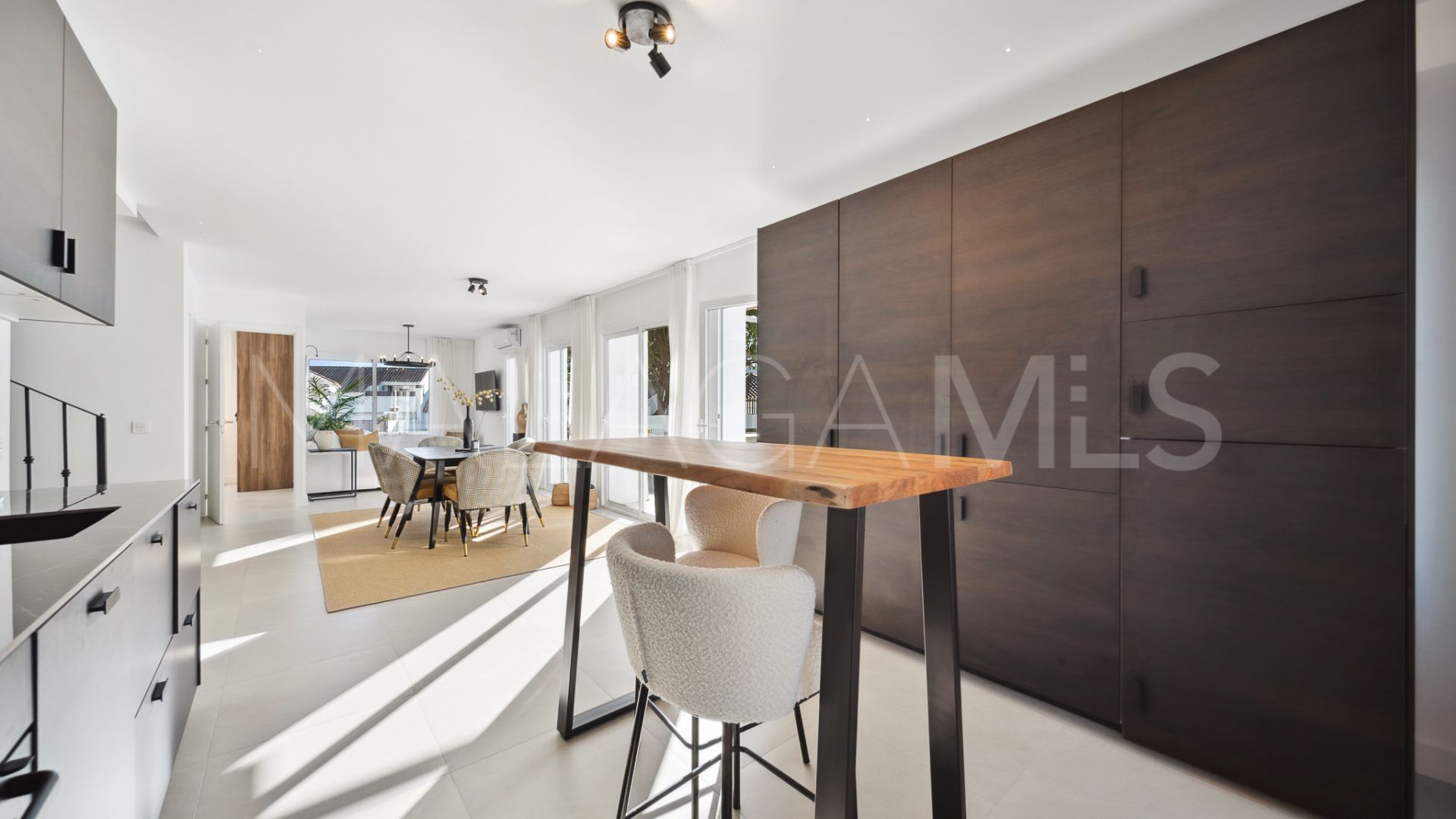 For sale Los Pinos de Aloha 3 bedrooms duplex penthouse