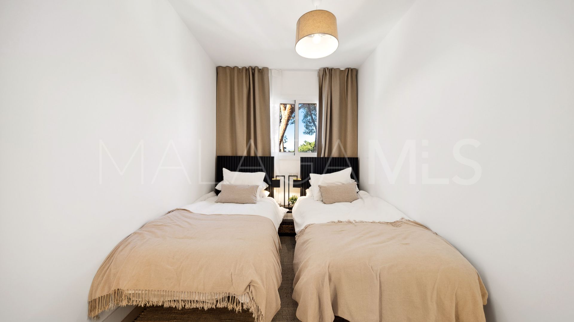 For sale Los Pinos de Aloha 3 bedrooms duplex penthouse