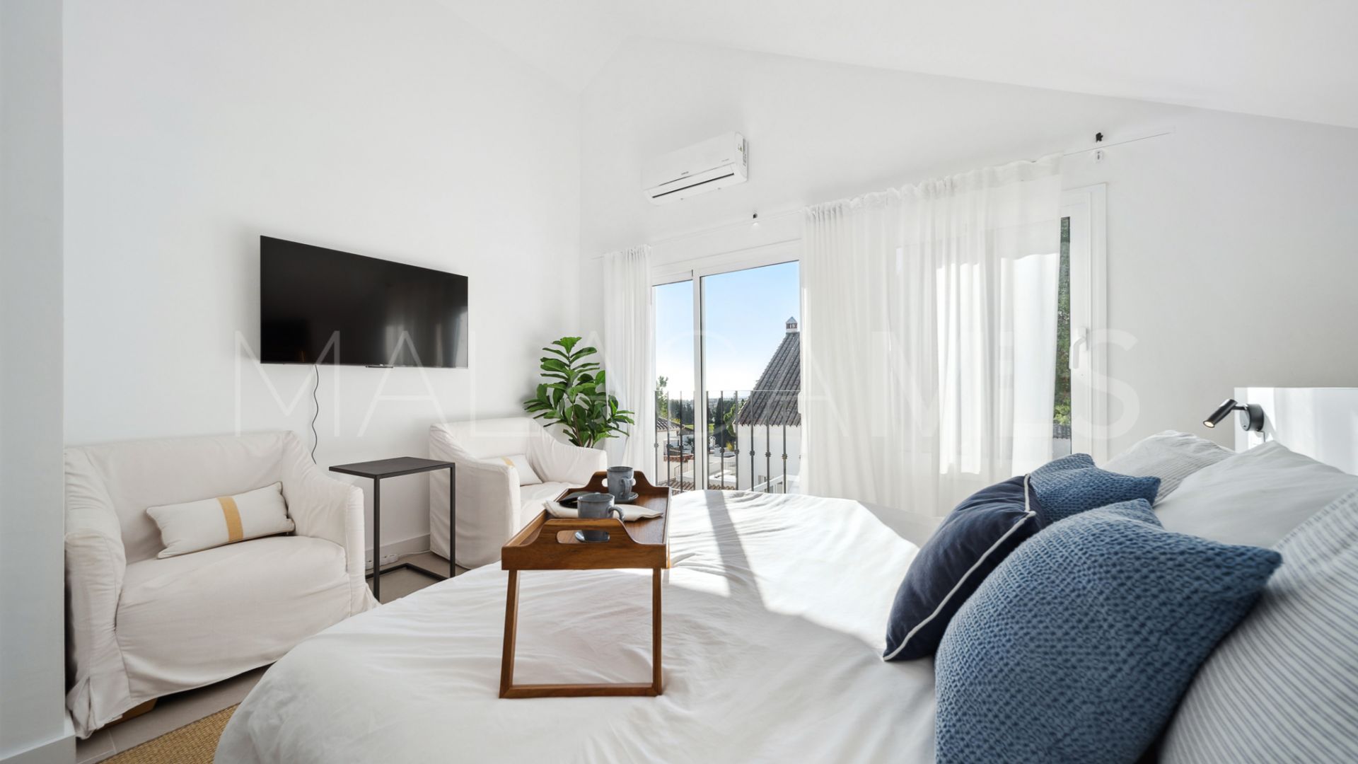 For sale Los Pinos de Aloha 3 bedrooms duplex penthouse