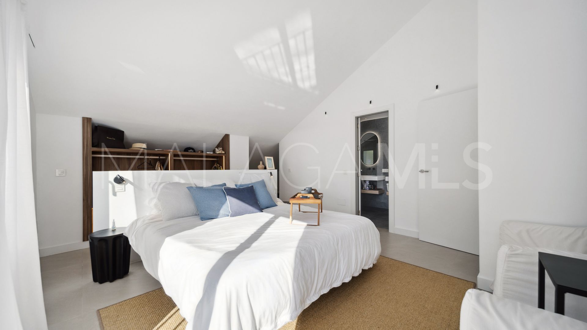 For sale Los Pinos de Aloha 3 bedrooms duplex penthouse