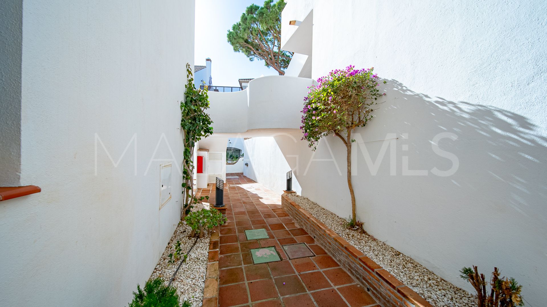 For sale Los Pinos de Aloha 3 bedrooms duplex penthouse